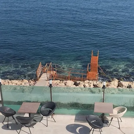 Toskana Restorant Hotel *